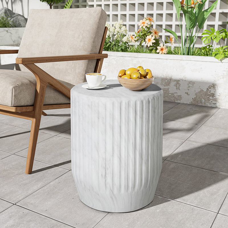 Table d'appoint d'extérieur sculptée, Blanc