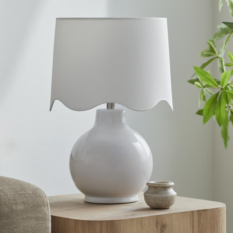Lampe de table Maura, Blanc, Blanc, H 22 po x l 15 po x P 15 po