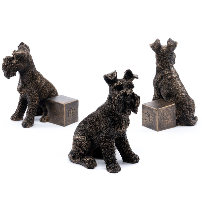 Pieds dans une boîte-cadeau Laymantown Schnauzer