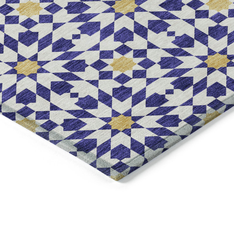 Washable Floral Indoor / Outdoor Rug, Rectangle 8' x 10'