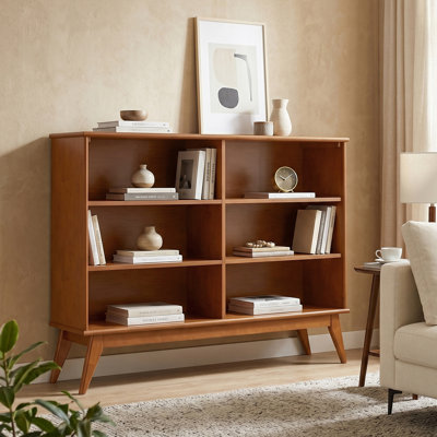 Bibliothèque Mid-Century moderne en bois massif de 40 po de hauteur Draper