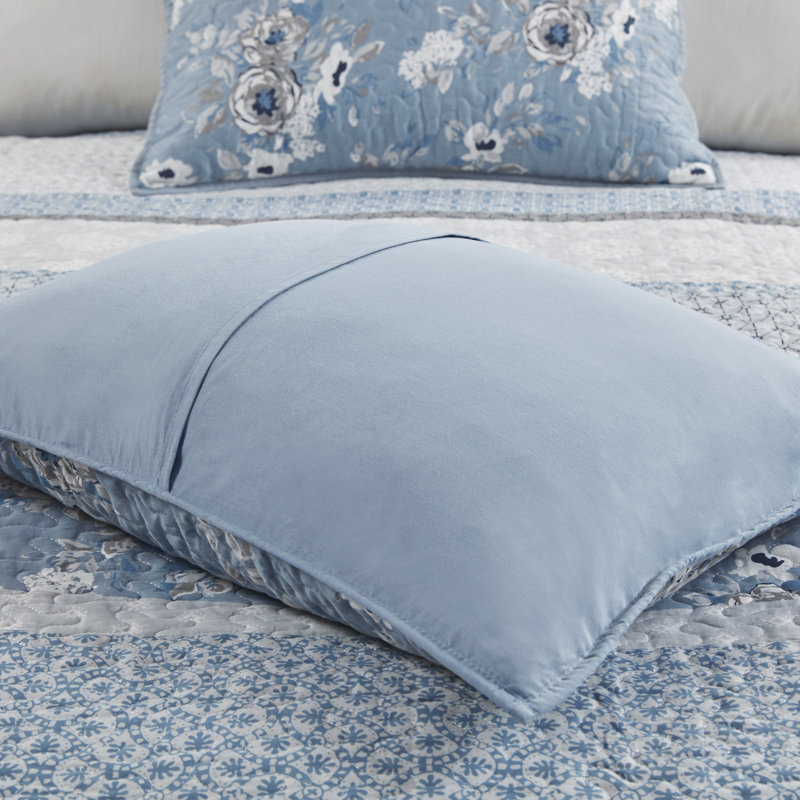 Boho-Chic Blue Cotton Reversible Quilt Set with Pillows
