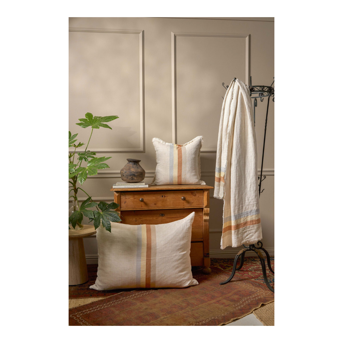 Pom Pom at Home Burke Linen Lumbar Pillow - Thumbnail 2