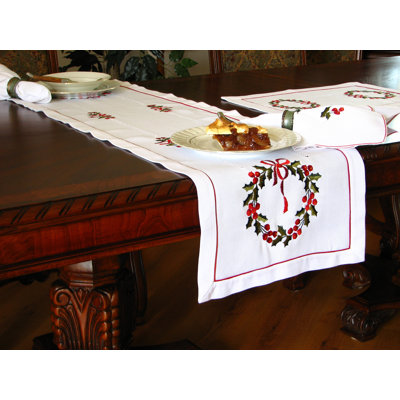 Country Wreath Rectangle Christmas Polyester Table Runner