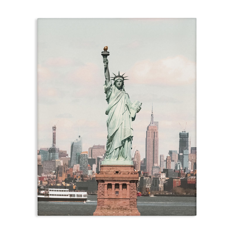 Statue de la Liberté, art mural sur toile Skyline par Nataly White, H 48 po x l 36 po