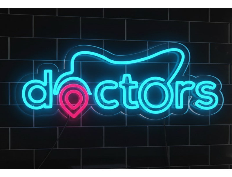  | Enseigne au néon de Doctors | Fabriqué avec un tube néon flexible incassable offrant un éclairage lumineux et uniforme pendant plus de 50 000 heures sans décoloration ni scintillement | 9 x 24 | Bleu clair et rouge