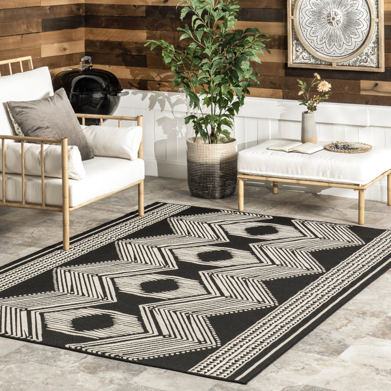 Tribal Indoor/Outdoor Area Rug, Rectangle 8' x 10', Black/Ivory