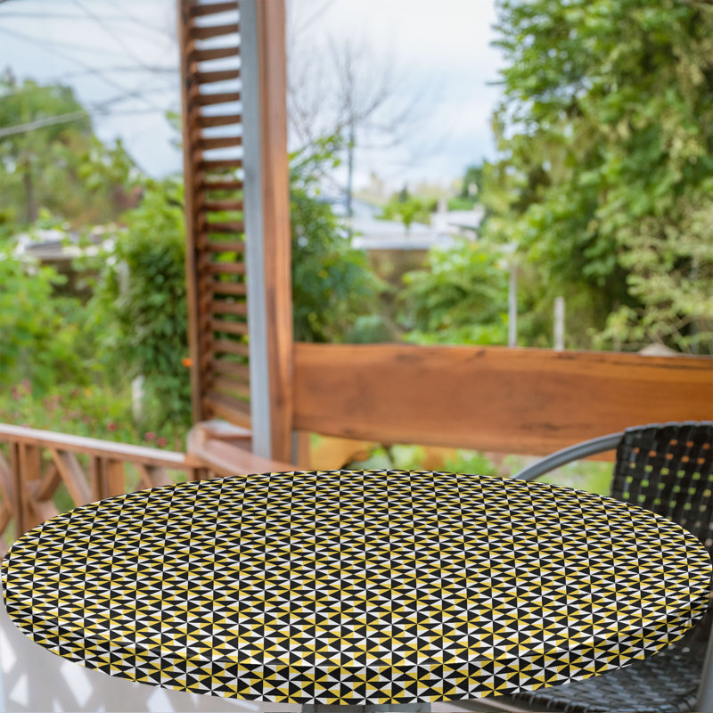 Highland Dunes Glitch Fitted Round Tablecloth