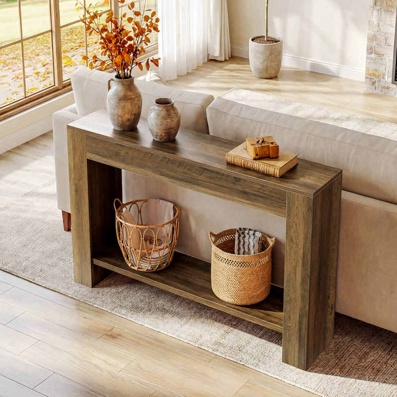 Console 41,3 po pour petite maison de campagne, couloir