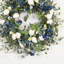 Couronne florale 26 po avec grappe de fleurs d'eucalyptus et de marguerites