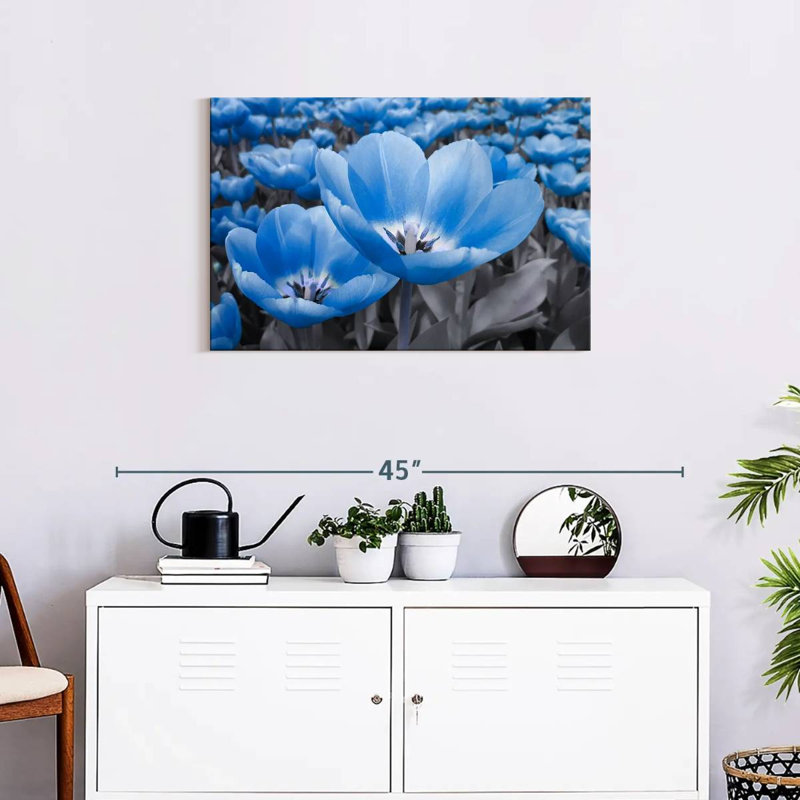 Harnek Bright Blue Tulips