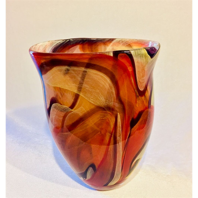 Vase de table en verre rouge Klak, H 14 po x l 10 po x P 5,75 po