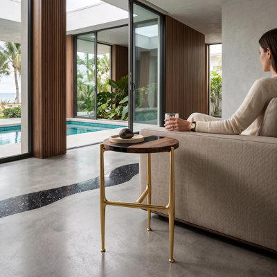 Akhiroe End Table