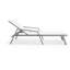 Chaise longue d'extérieur en métal avec table-88151122