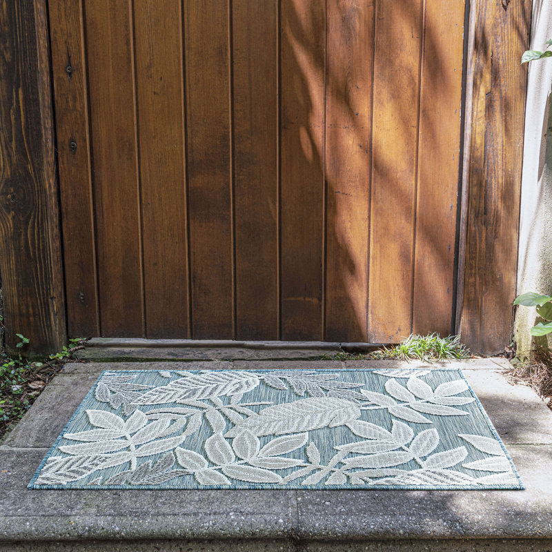 Tapis floral bleu foncé Daisy, Rectangle 1 pi 11 po x 3 pi