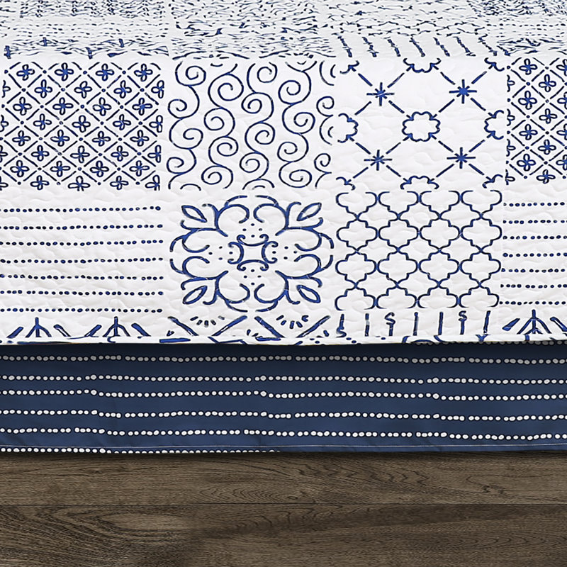 Monique 100% Cotton, Polyester Patchwork Coverlet