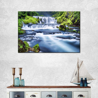 «Beautiful Waterfall», reproduction sur toile