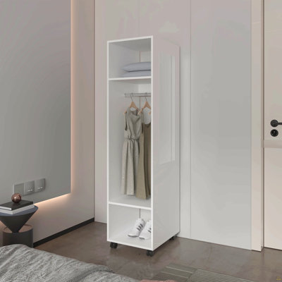 Armoire blanche à 3 tablettes avec miroir et rangement ouvert