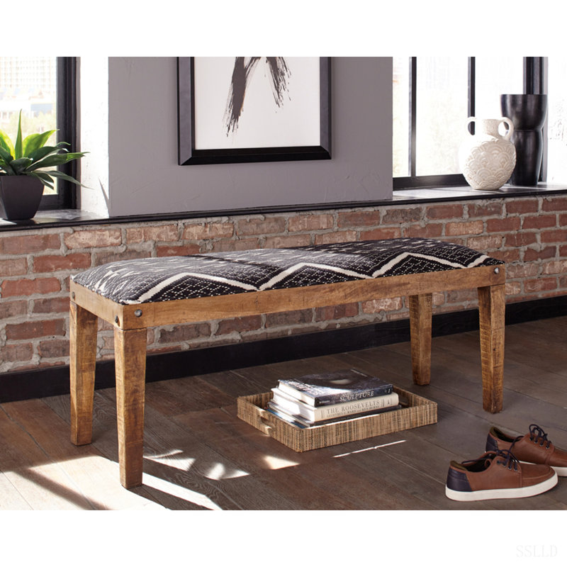 Banc rembourré noir et blanc