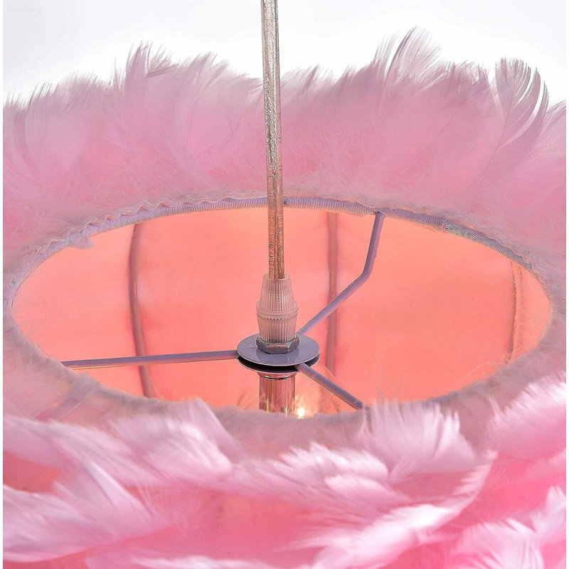 Lustre suspendu moderne et glamour à 3 lumières avec abat-jour en plumes d'oie superposées et hauteur de suspension réglable, rose