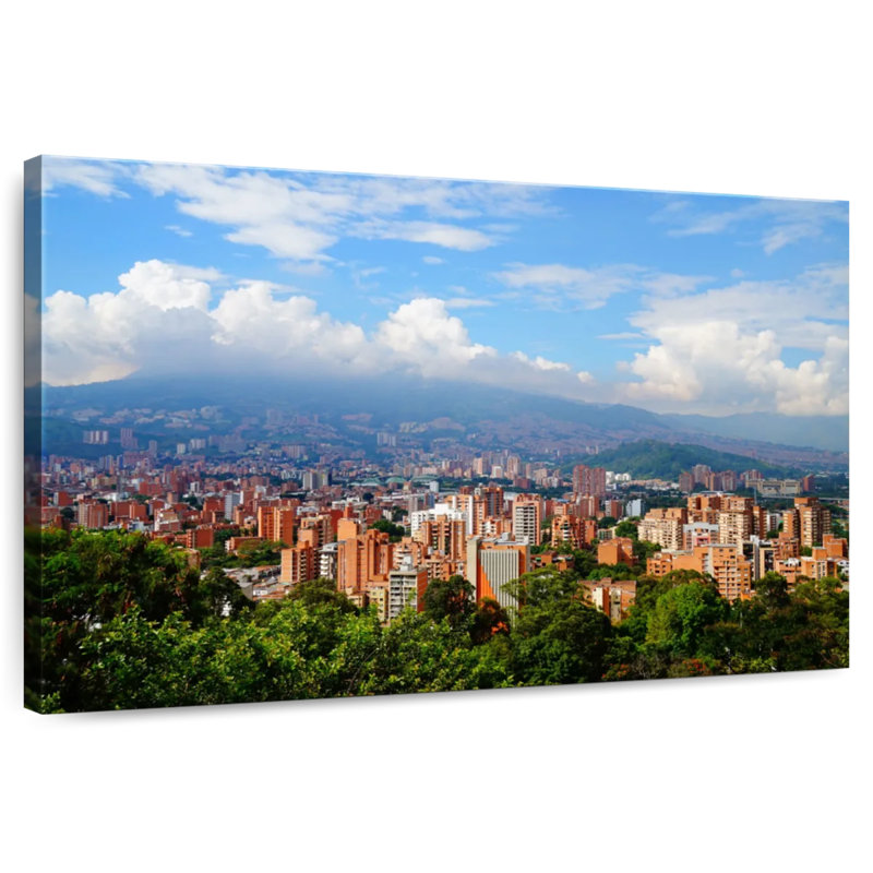 Skyline Sireci Medellin, H 20 po x l 30 po