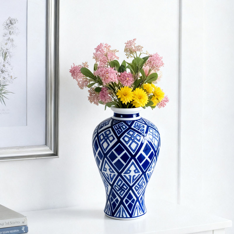 Condesa Ceramic / Porcelain Table Vase