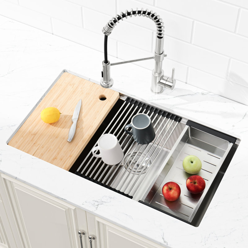 Évier de cuisine en acier inoxydable 30 po x 19 po encastré, bol simple avec planche à découper, passoire, fini, système de drainage efficace 304 à rayures, aspect brossé