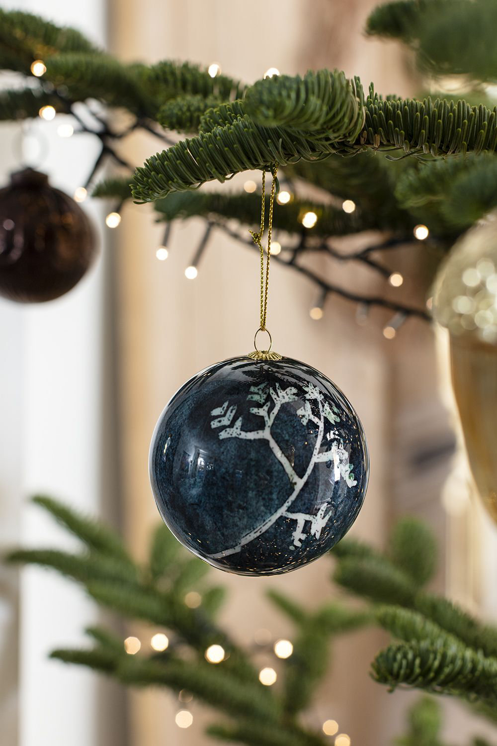 3.75'' Plants & Flowers Shatterproof Ball Ornament