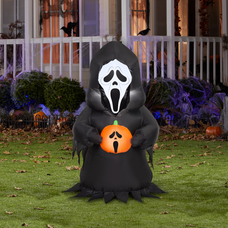 Airblown Ghostface with JOL Fun World