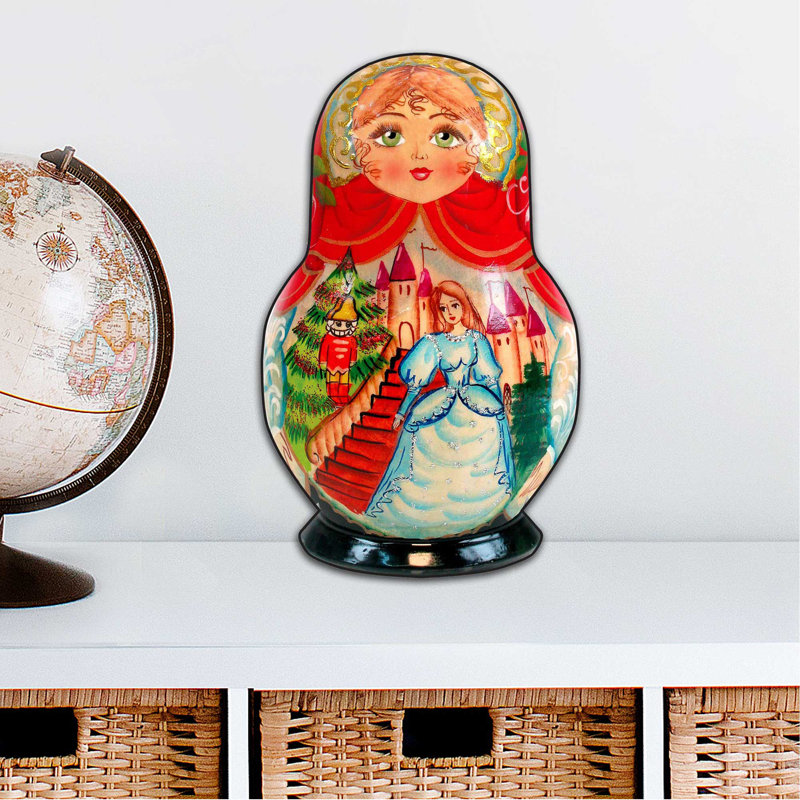 «Story of Nutcracker Nesting Doll», décoration murale