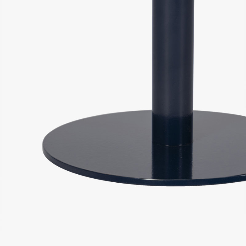Table d'appoint en cuir Oxford Oxford Calder, Bleu Oxford, H 20 po x l 10 po x P 10 po