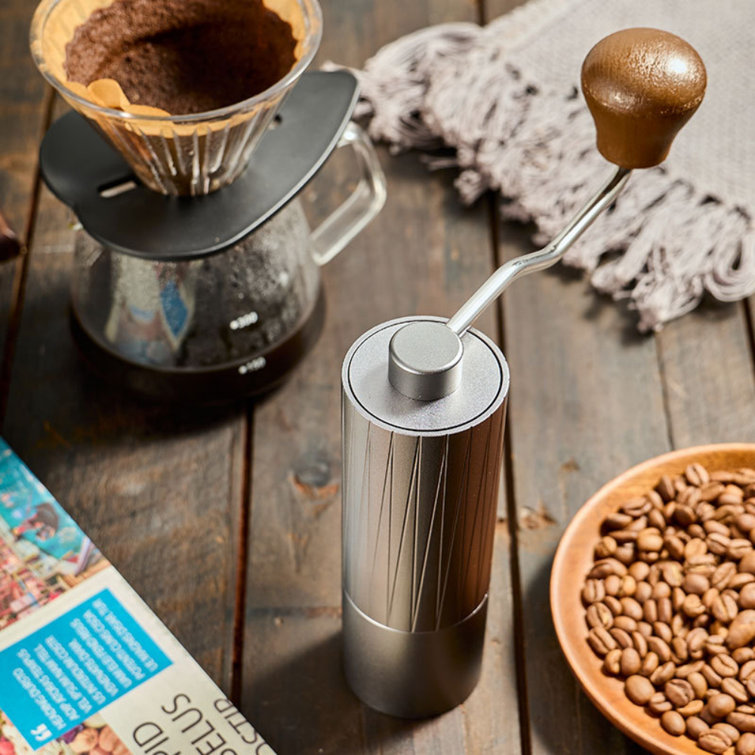 https://assets.wfcdn.com/im/79534290/resize-h755-w755%5Ecompr-r85/2498/249895479/SC0GO+Manual+Burr+Coffee+Grinder.jpg