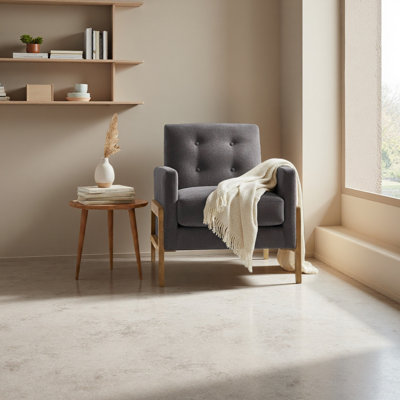 Tufted Back Accent Chair