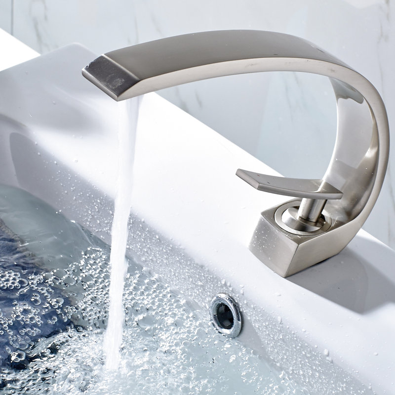 Robinet de lavabo de salle de bain contemporain en nickel brossé à un trou avec poignée et valve à cartouche, Nickel brossé