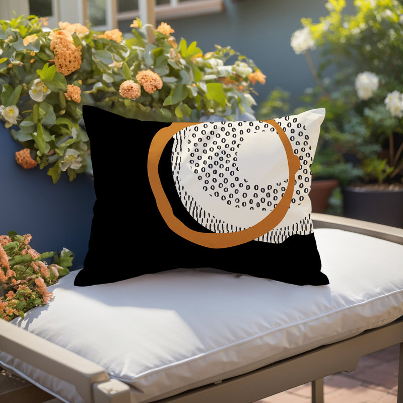 Coussin lombaire réversible intérieur / extérieur Vikka, H 18 po x l 25 po, Orange brûlé / noir / blanc cassé