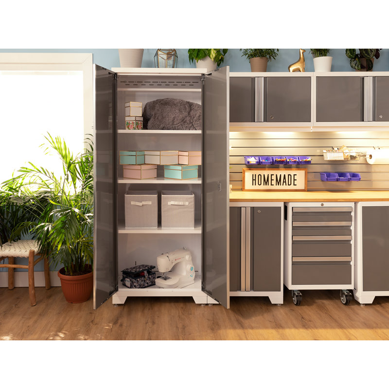 Ensemble de 9 armoires de rangement pour le garage