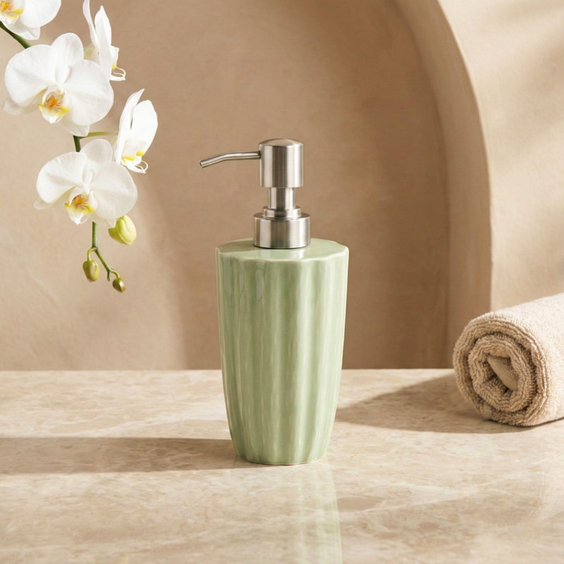 "Nera" Soap Pump, Light Green
