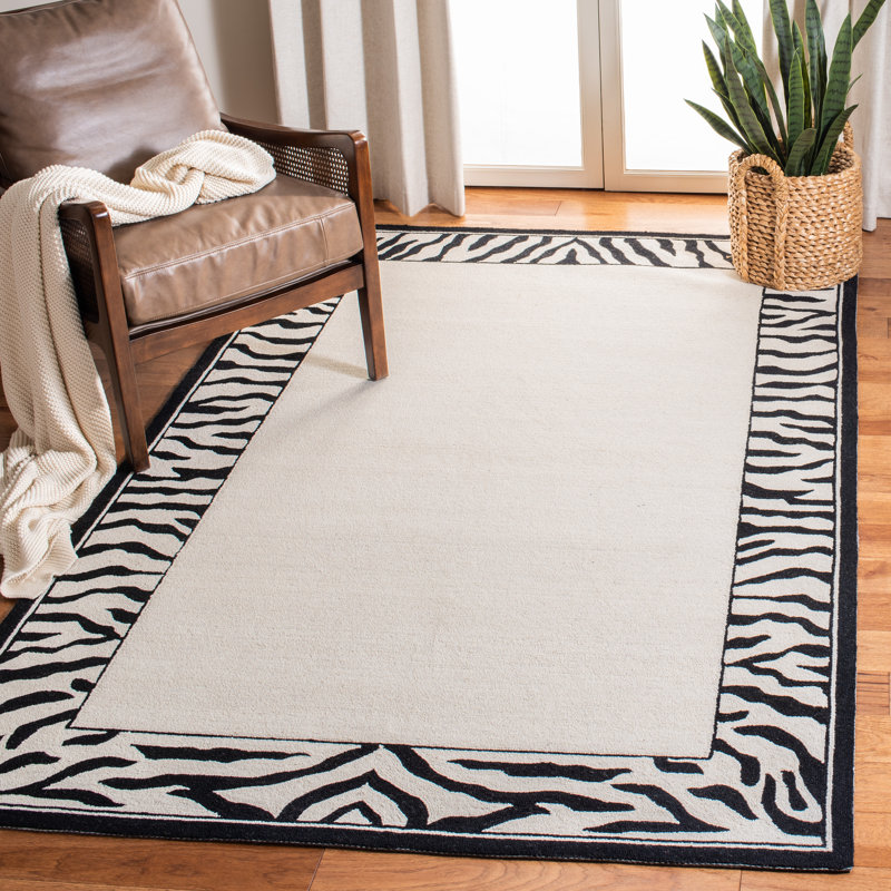 Callula Hand Hooked Wool Pile Animal Print Rug, Rectangle 6' X 9'
