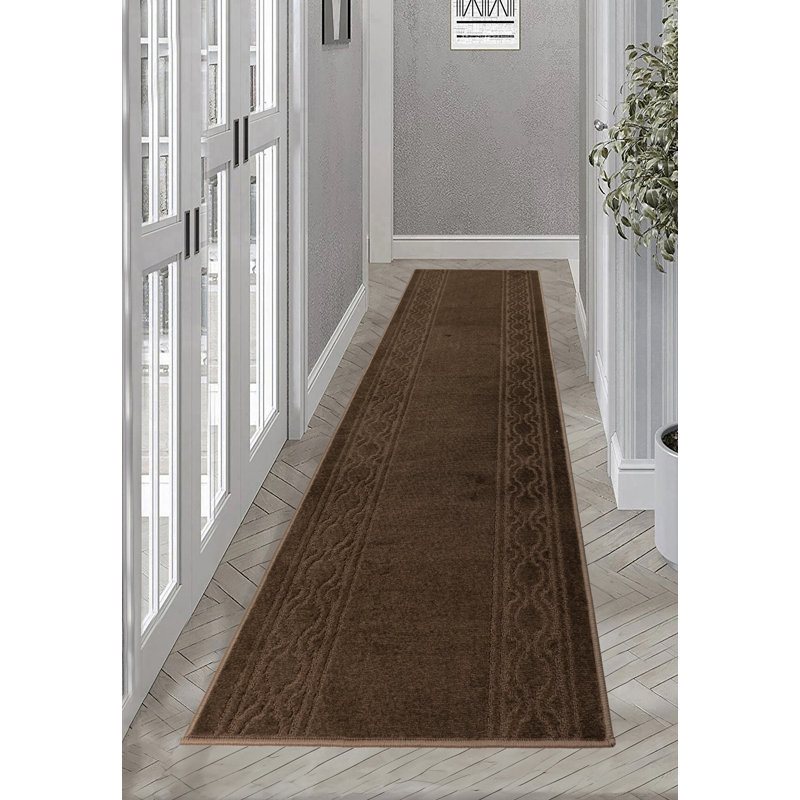 Tapis antidérapant brun à poils courts, Tapis de couloir 2 pi 2 po x 6 pi