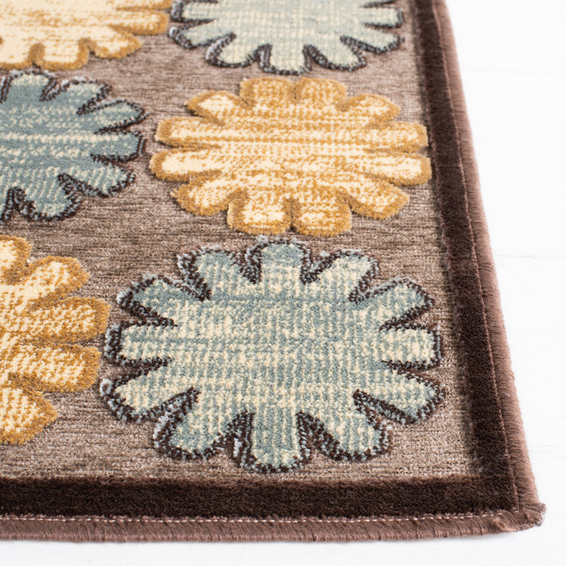 Tapis brun foncé