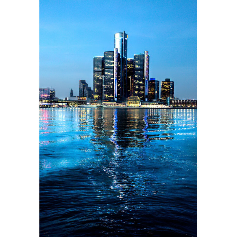 Detroit at Night - Photographie sur toile tendue, H 18 po x l 12 po