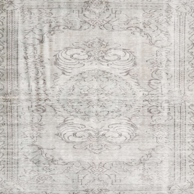 Manwe Oriental Indoor Rug, Rectangle 2' x 5'