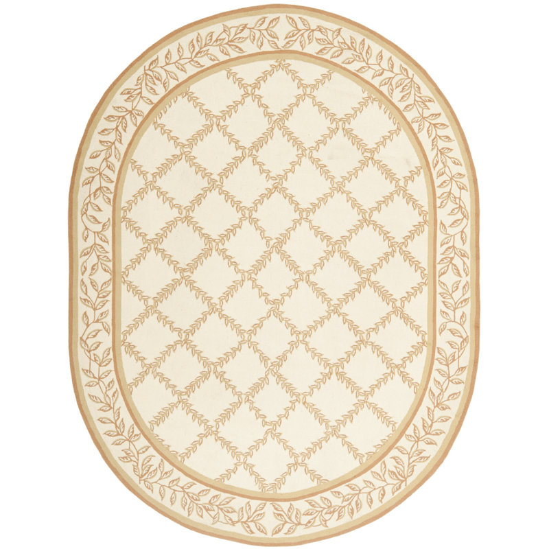 Jonsson Hand Hooked Wool Pile Floral Rug, Oval 4'6" x 6'6" 