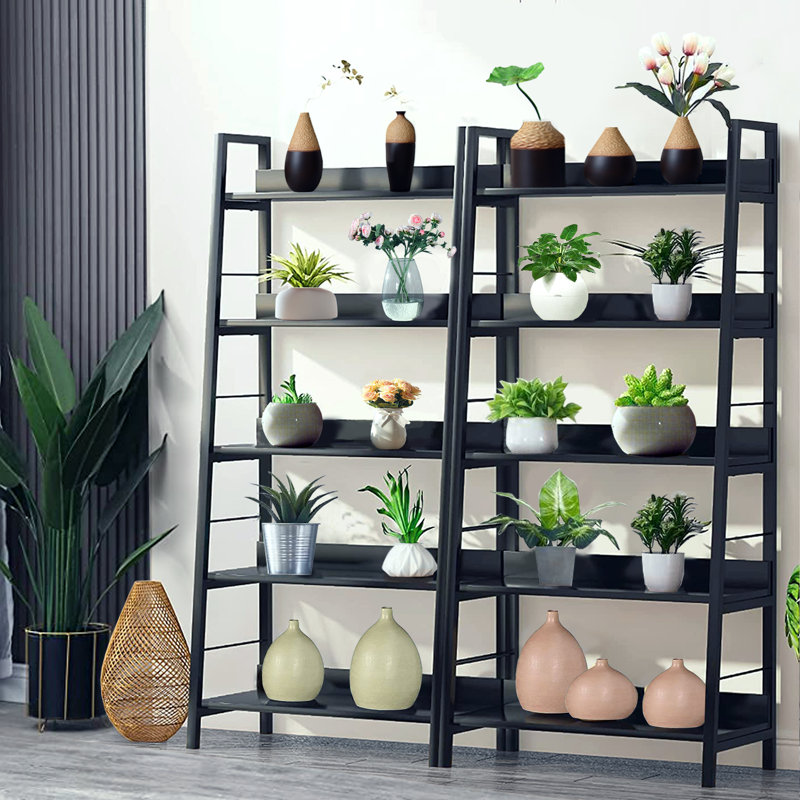 Présentoir à 5 niveaux 59" H x 28" L, Noir