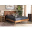 Lit plateforme en bois à finition brune noyer Hewins (grand)-349775903