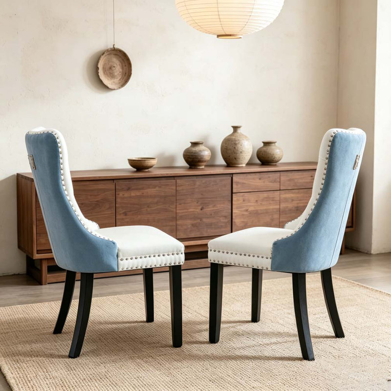 Chaise rembourrée moderne en bois massif et en polyuréthane
