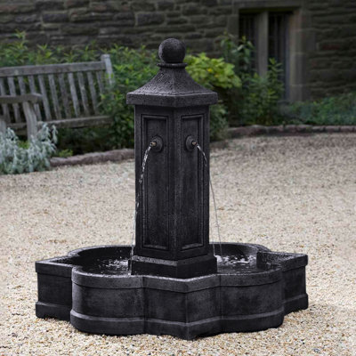 Fontaine en béton Provence