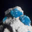 Cavansite avec calcite cubique miniature