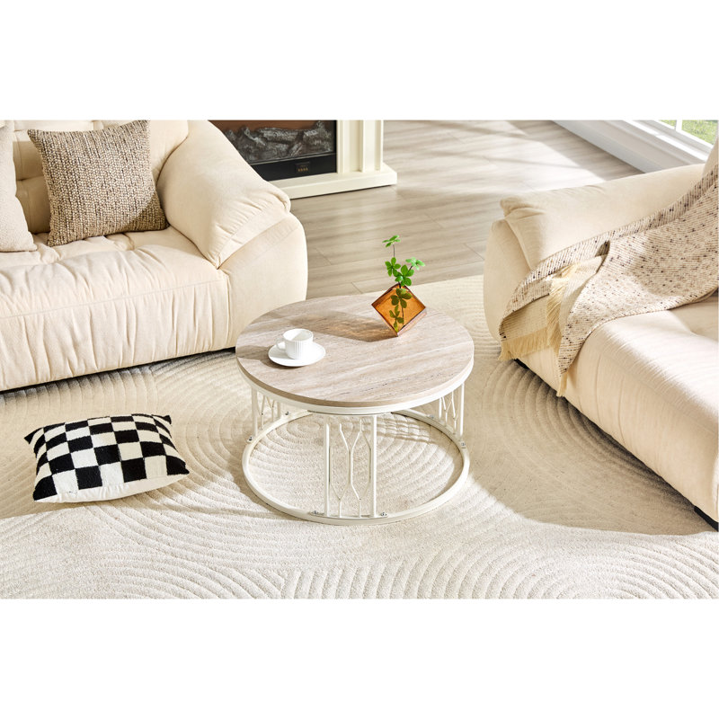 Table basse ronde en panneau de fibres à densité moyenne avec texture effet pierre, diamètre de 27,5 pouces. Table basse ronde pour le salon. Table basse ronde de style Wabi-sabi avec des pieds en métal robustes et un assemblage facile.