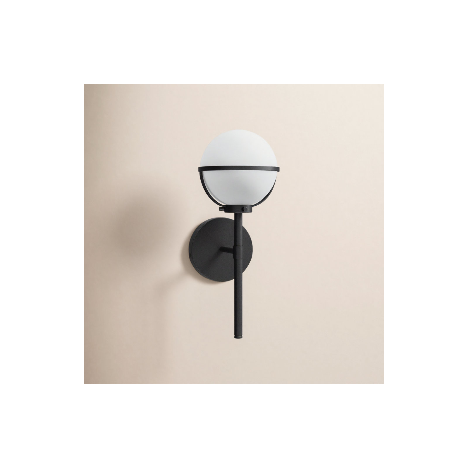 Adneta Single Light Glass Steel Dimmable Wallchiere, Black